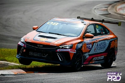 La Super Luck Racing League se bat!