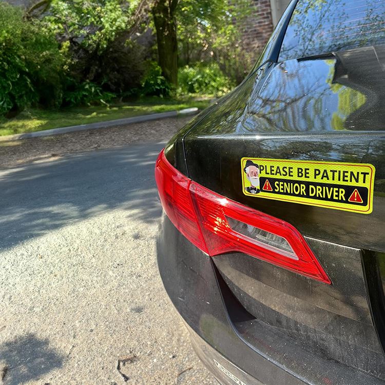 S'il vous plaît soyez avec le patient avec un conducteur senior